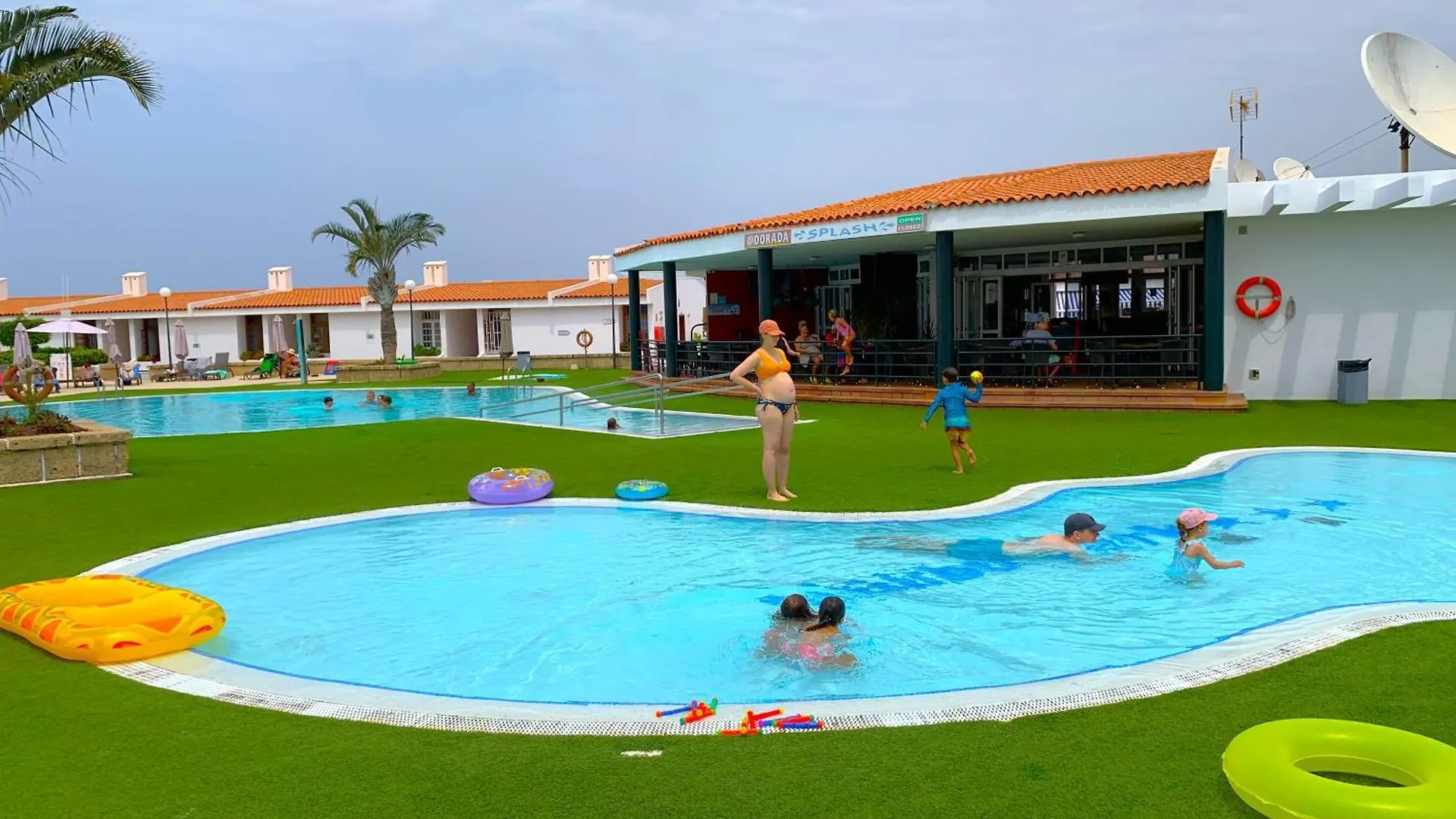 Ocean Breeze And Seaview Resort 阿德耶 0*,  西班牙
